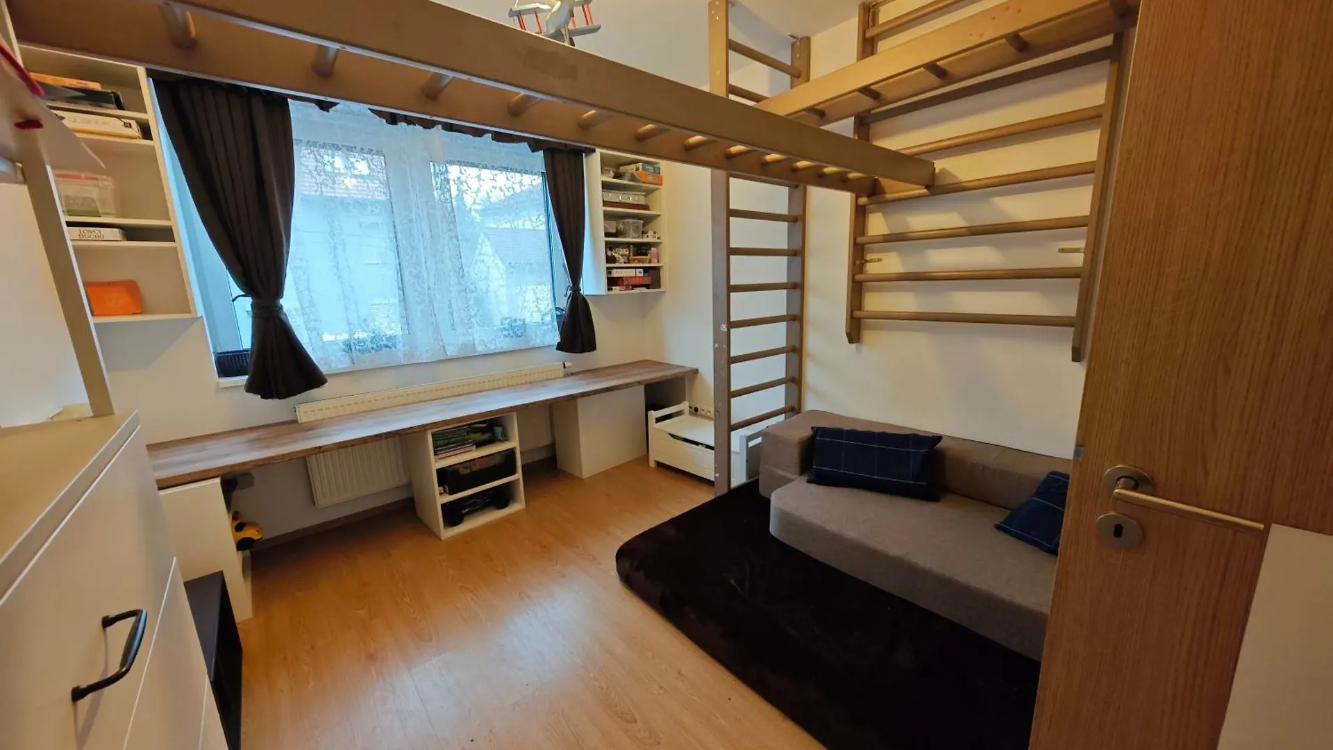 Sauna Apartament Zenklova 1, 4 Rooms, Terase, Garden, Sauna Prague Czech Republic