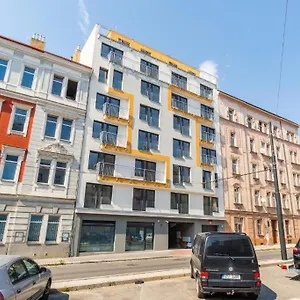 Brand New Two #23 With Free Parking In The Center Praha